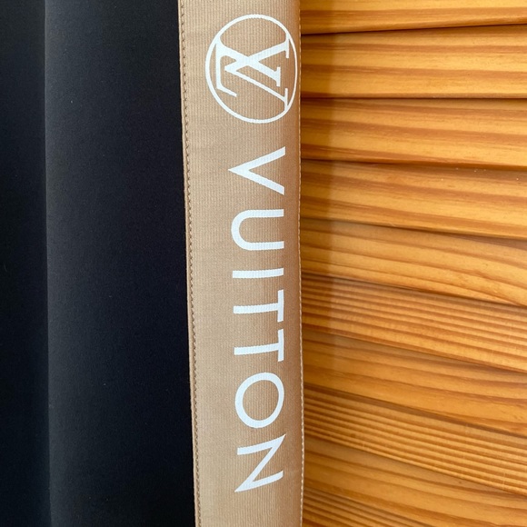 Louis Vuitton VUITTAMINS PRE-FALL 2021 COLLECTION pants - Picture 15 of 16